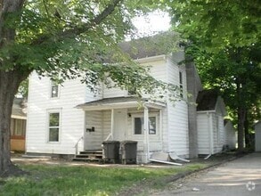 Building Photo - 1041 Middlebury St