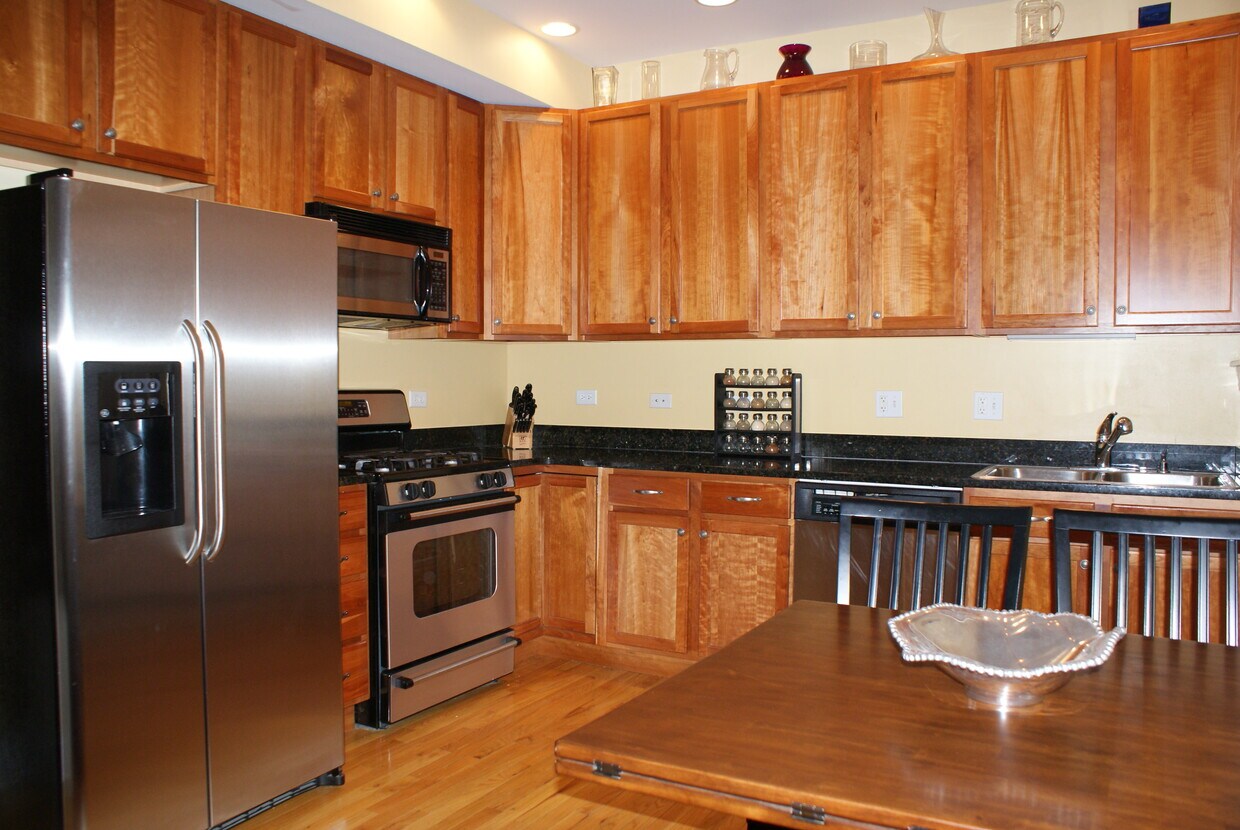 Foto principal - 820 W Sunnyside Ave