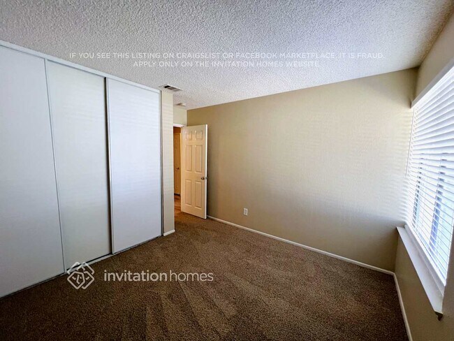 Foto del edificio - 8770 Buckeye Ct