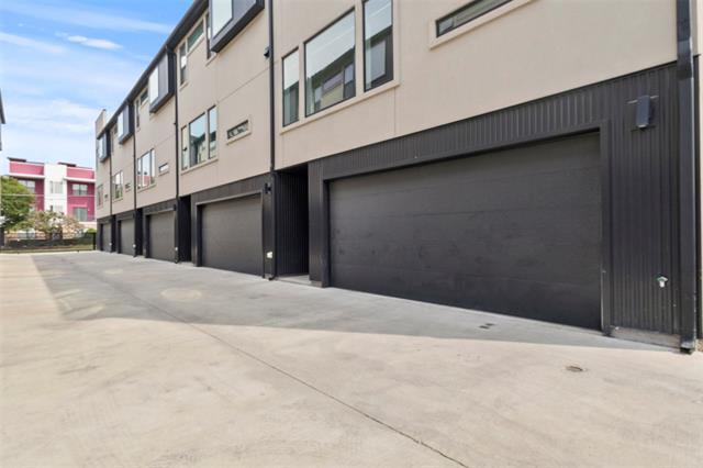 Building Photo - 2916 Hawthorne Ave