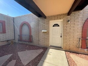 Building Photo - 1150 N Wedgewood Cir