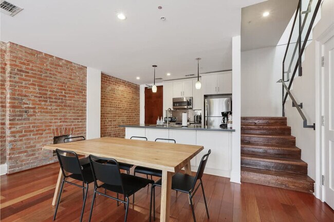 Foto del edificio - 822 Perdido St