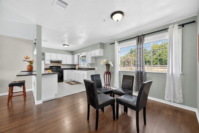 Foto del edificio - 5619 Rue St
