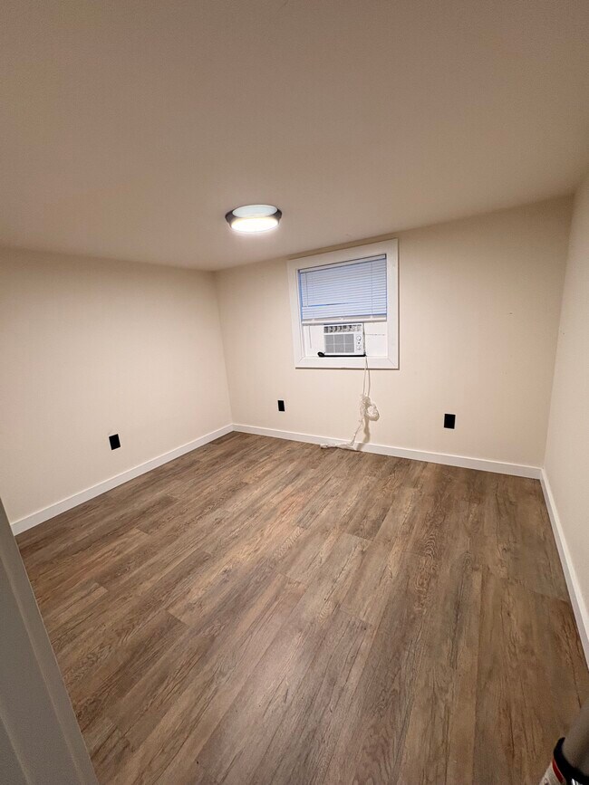 Foto del edificio - Private 1-Bedroom Cottage