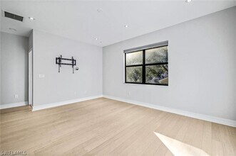 Building Photo - 7841 Bristol Cir