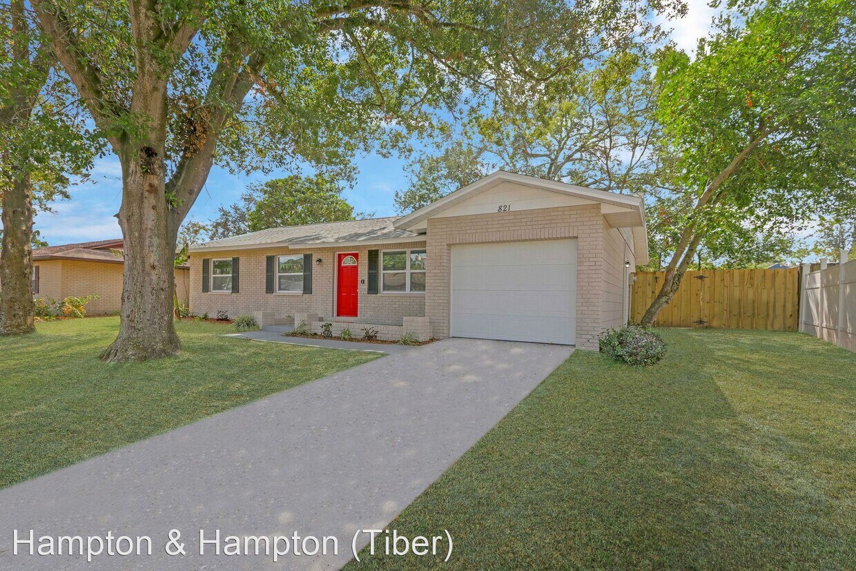 3 br, 2 bath House 821 CHADSWORTH AVE House Rental in Seffner, FL