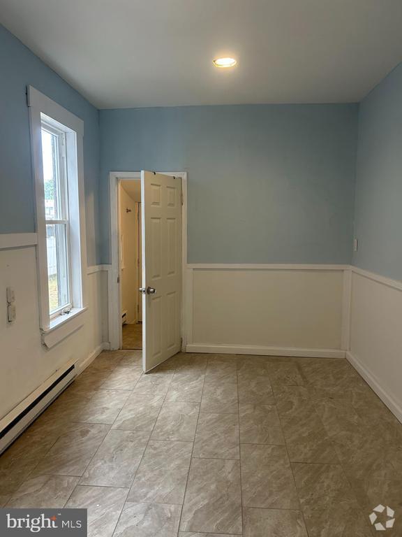 Building Photo - 5524 N Fairhill St