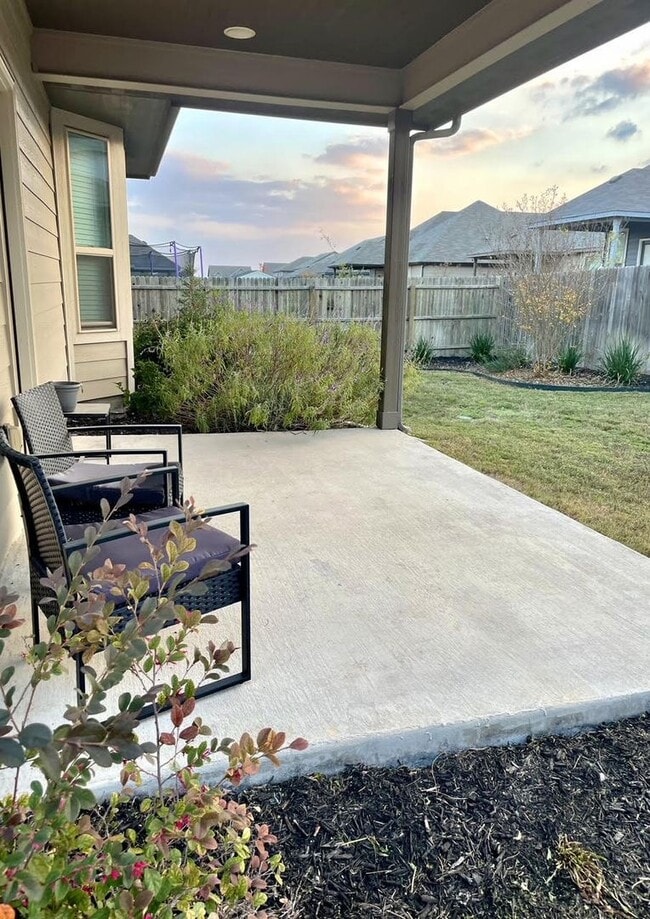 Building Photo - 5005 Drovers Path