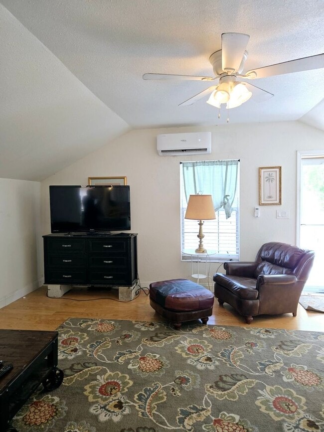 Building Photo - 4805 Valhalla Ln