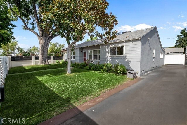 Building Photo - 6348 Beeman Ave