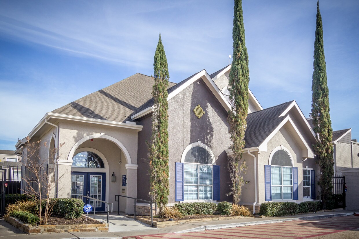 Villa Barcelona Apartments in Houston, TX