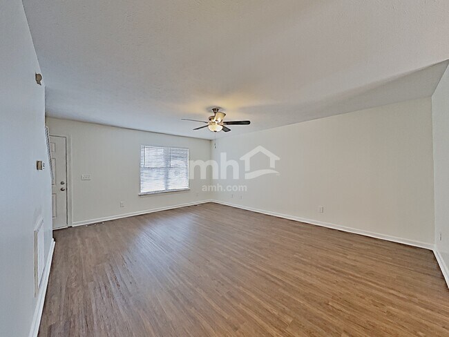 Building Photo - 4864 Ark Ln