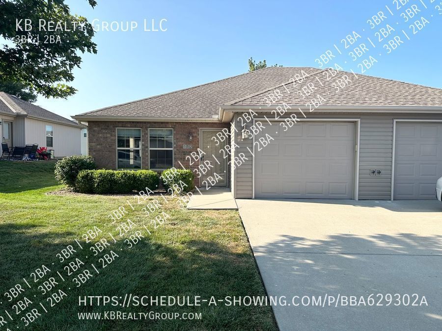 Primary Photo - 3 Bed Single Level Duplex in Blue Springs;...