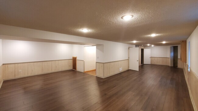 Building Photo - 9010 60th 1/2 Ave N