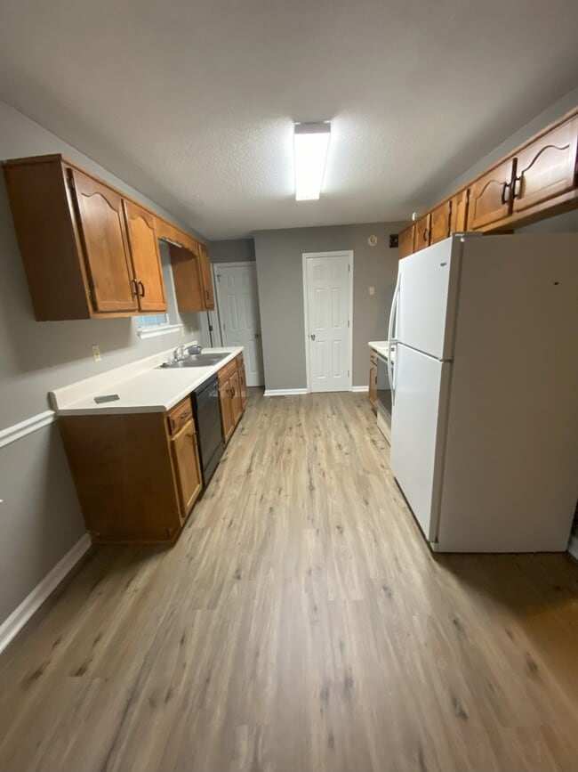 Building Photo - 8625 Leatherwood Trl