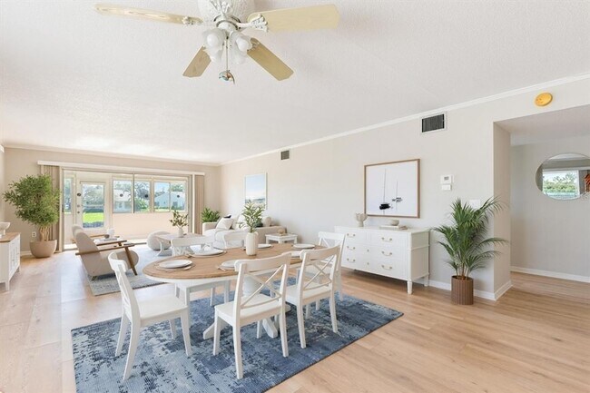 Foto del edificio - 4852 Independence Dr