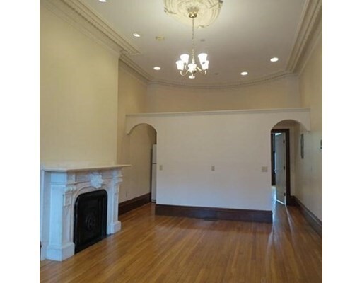 Foto principal - 236 Huntington Ave