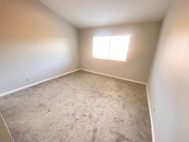 Foto del edificio - Two Bedroom Condo in Dublin