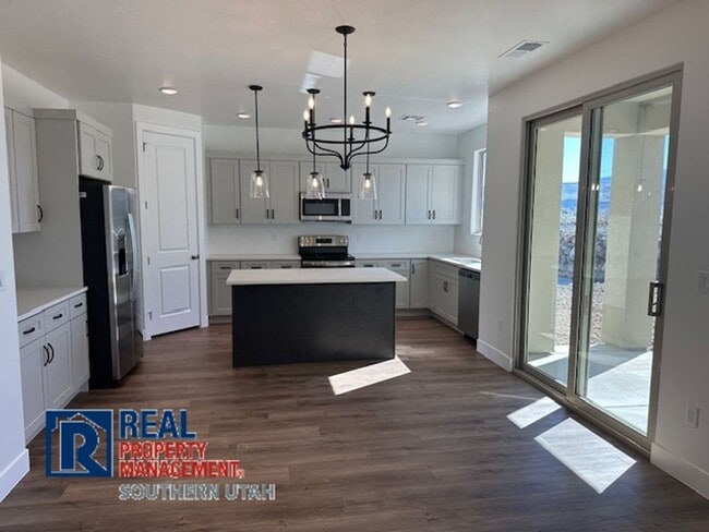 Foto del edificio - Large Home in Firerock