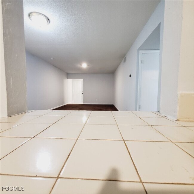 Foto del edificio - 732 Gerald Ave