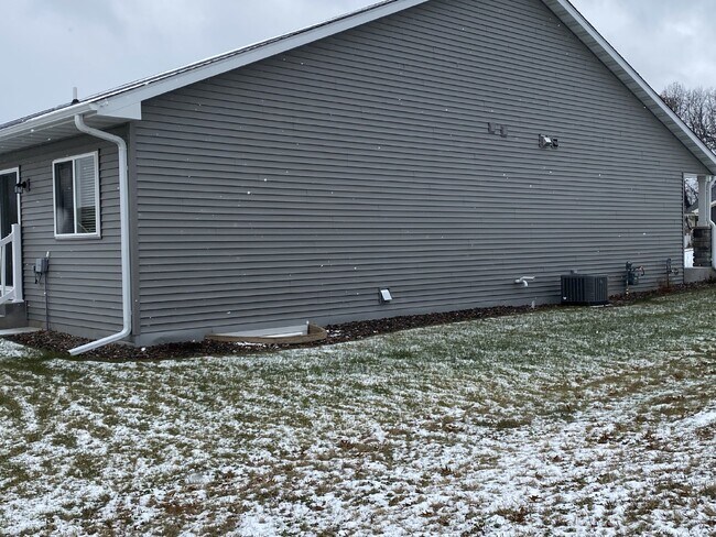 Foto del edificio - 1600 Kyler St