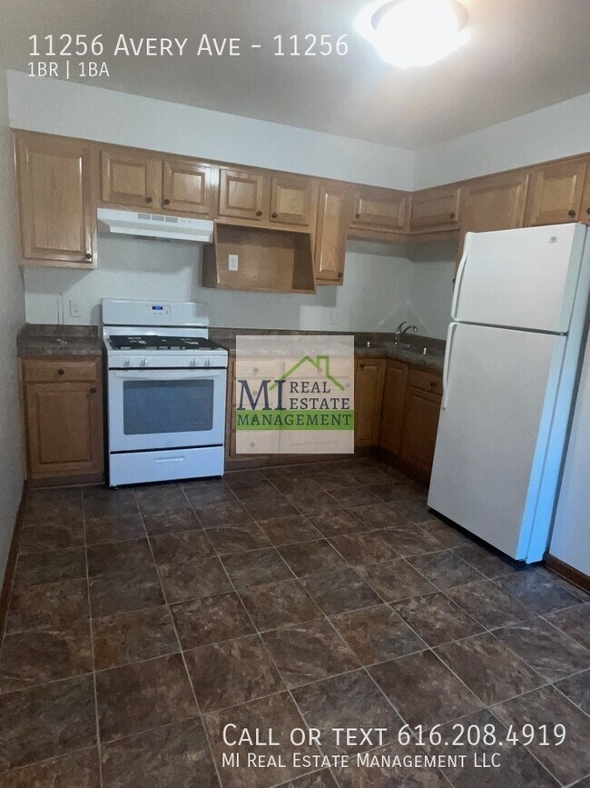 Foto del edificio - 11256 Avery Ave