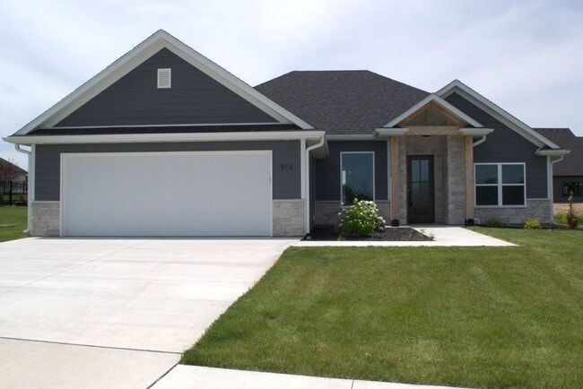 Foto del edificio - Beautiful 3 Bed 2 Bath Ranch In The Brooks!