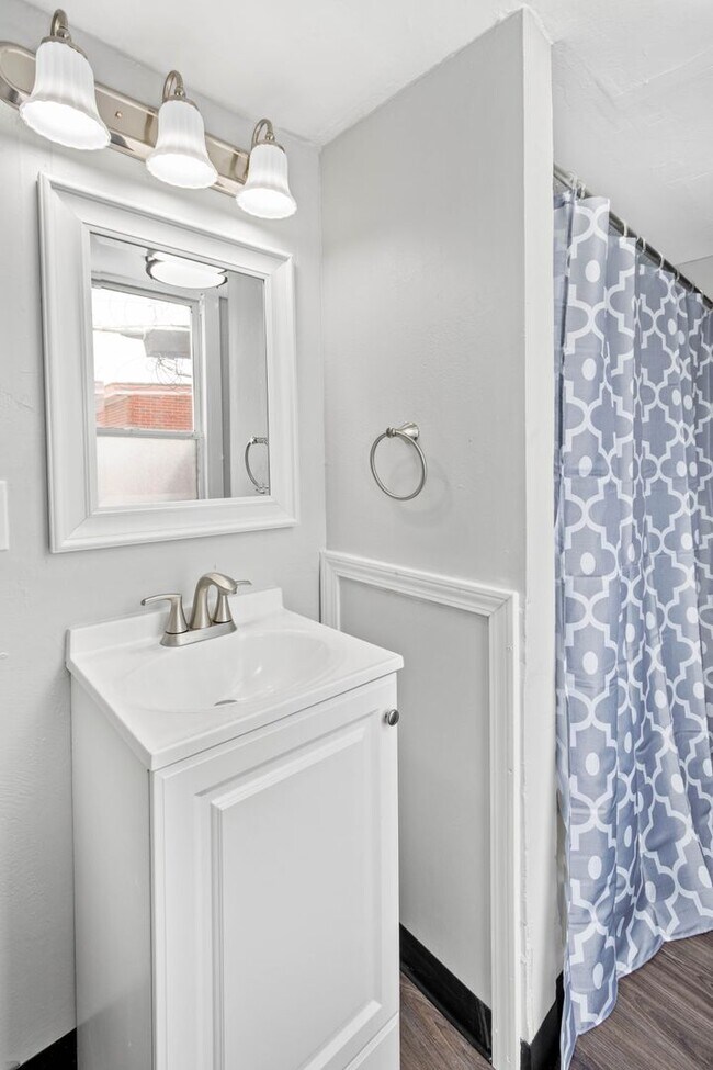 Foto del edificio - 1740 Arlington Ave