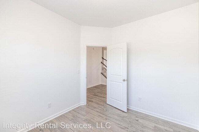 Building Photo - 4 br, 2.5 bath House - 1230 Stone Marker D...