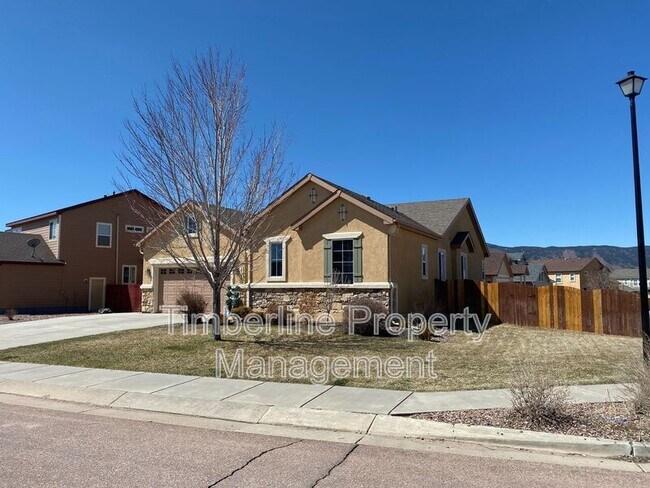 Foto del edificio - 14786 Air Garden Ln