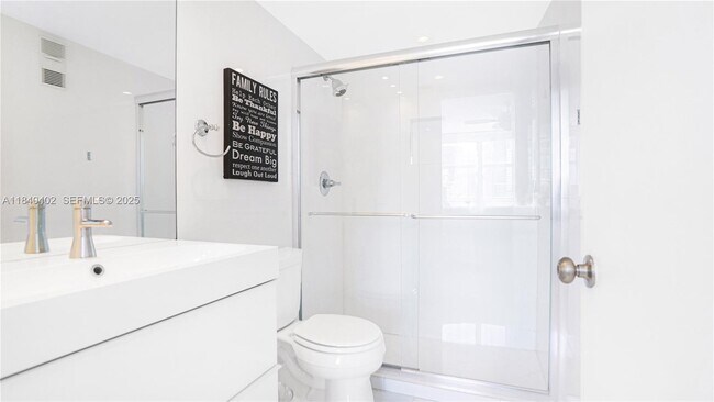 Foto del edificio - 770 Claughton Island Dr