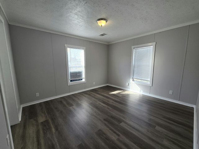 Foto del edificio - 12130 US Hwy 41 S