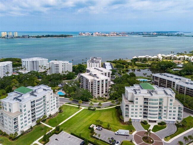 Foto del edificio - 150 Belleview Blvd