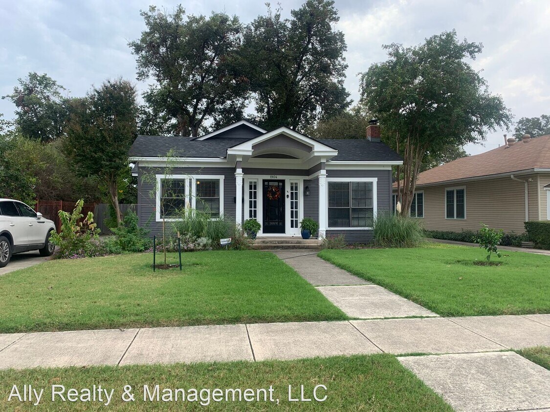 Foto principal - 2 br, 1 bath House - 1904 W Huisache