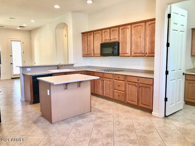 Foto del edificio - 14313 W Alvarado Dr