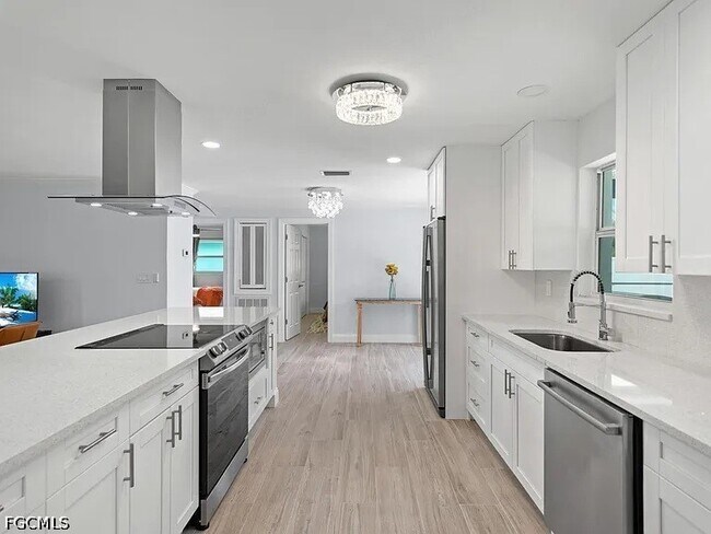 Foto del edificio - 4526 SE 10th Ave