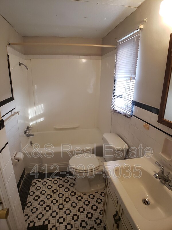 Foto del edificio - 1018 Summit St