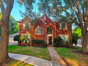Building Photo - 1611 Monvale Ln