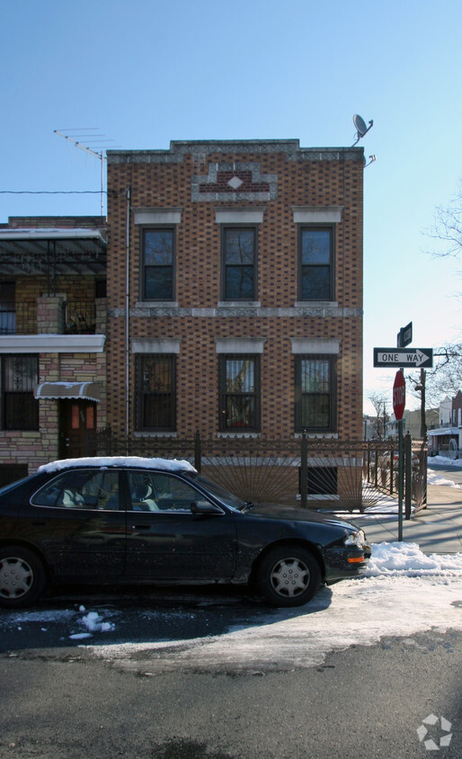 Building Photo - 1089 Belmont Ave