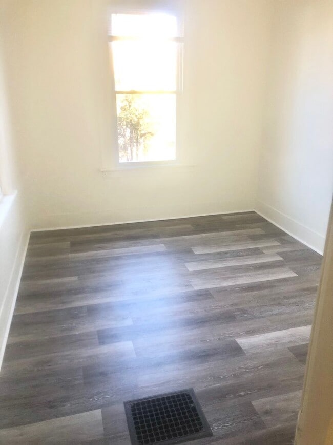 Foto del edificio - Updated Seymour Unit for Rent