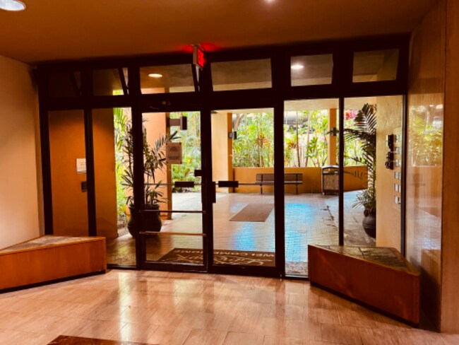 Foto del edificio - 5333 Likini St