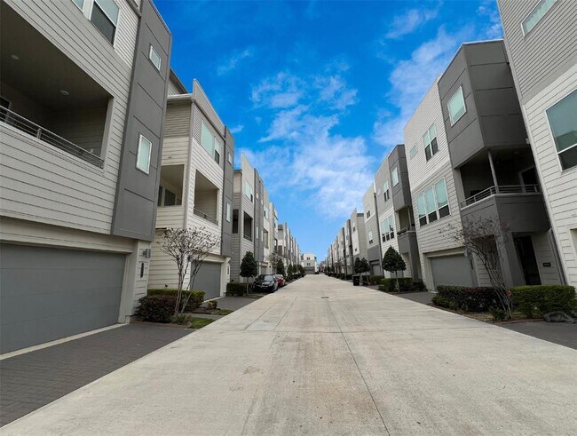 Building Photo - 2703 Eado Edge Ct