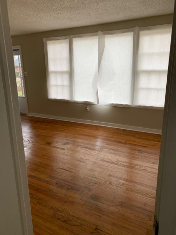 Foto del edificio - 4242 Monroe Ave