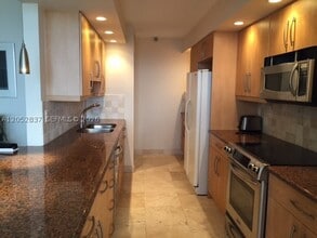 Building Photo - 19355 Turnberry Way
