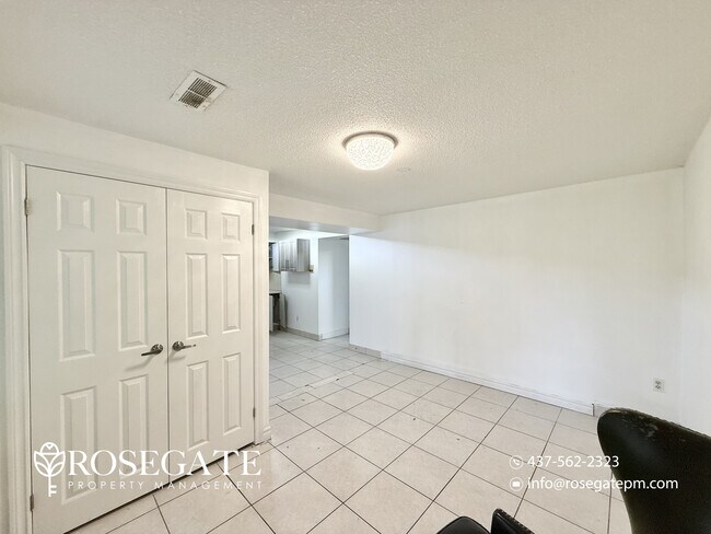 Photo du bâtiment - Pet-Friendly 2-Bedroom Basement Apartment with 2 Parking Spaces – Scarborough