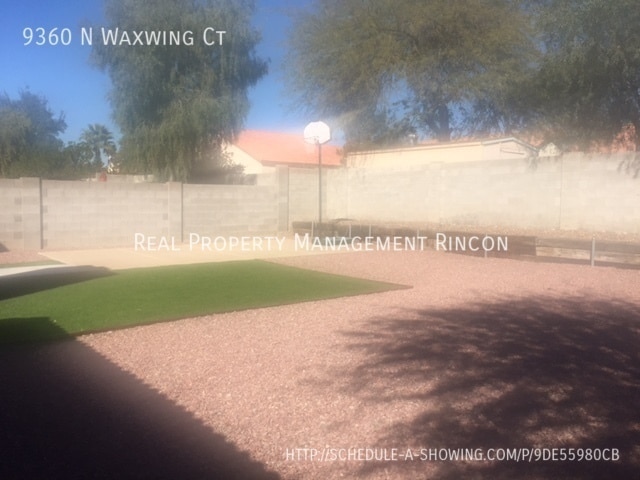 Building Photo - AVAILABLE AND READY FOR YOU!! Large 2 bed/...