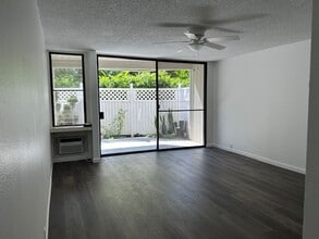 Building Photo - 75-5669-5669 Kuakini Hwy