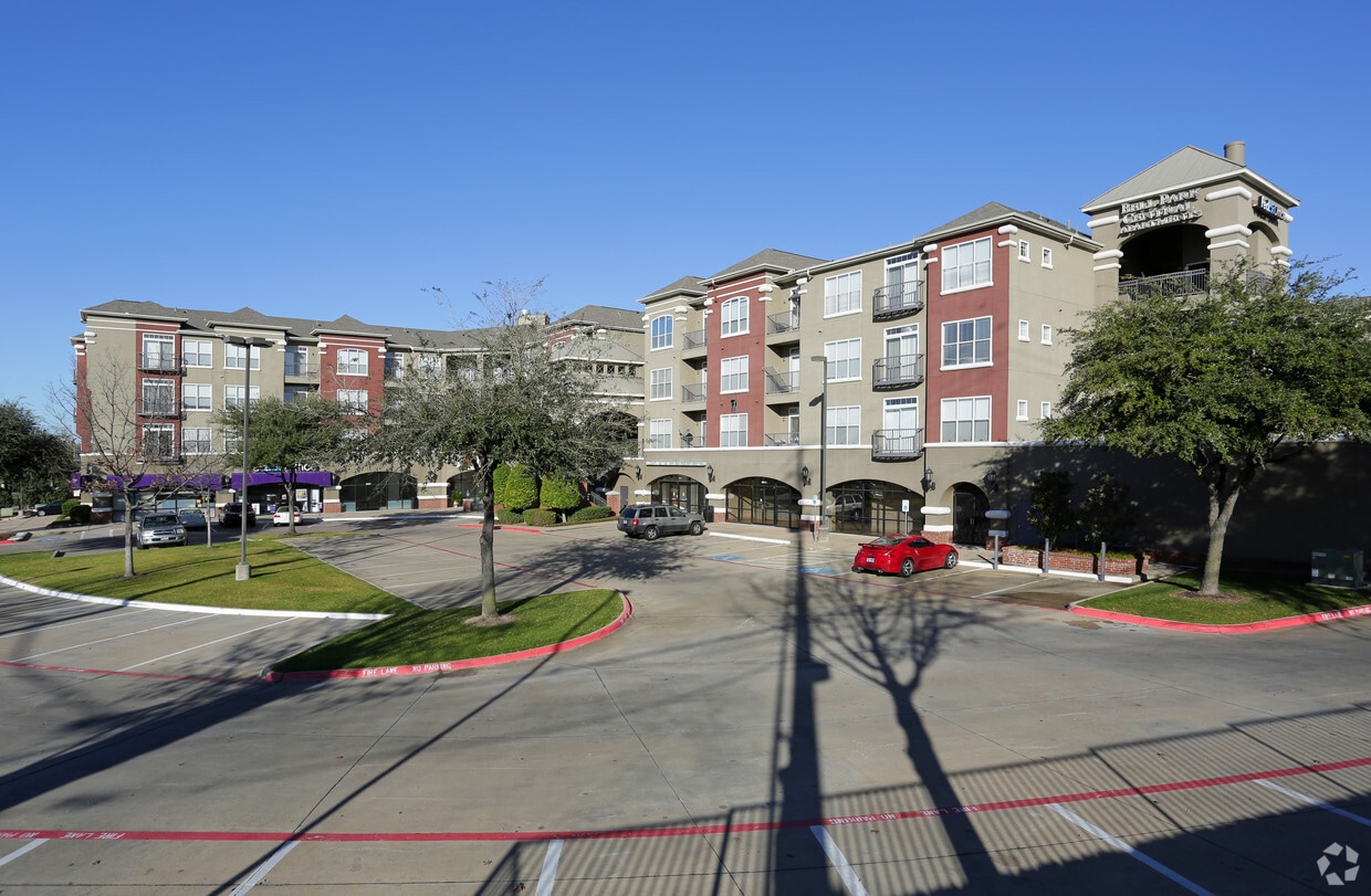 75 West Apartments at 7927 Forest Ln Dallas, TX