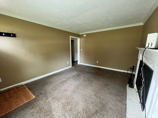 Building Photo - Cozy 3-Bedroom Ranch Near Morse Lake