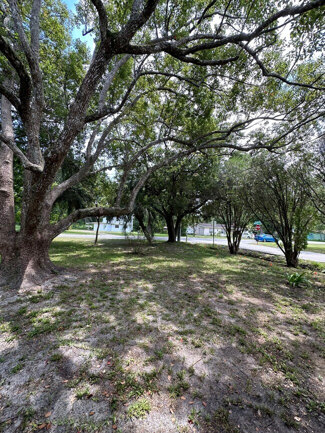 Foto del edificio - 506 Brentwood Dr